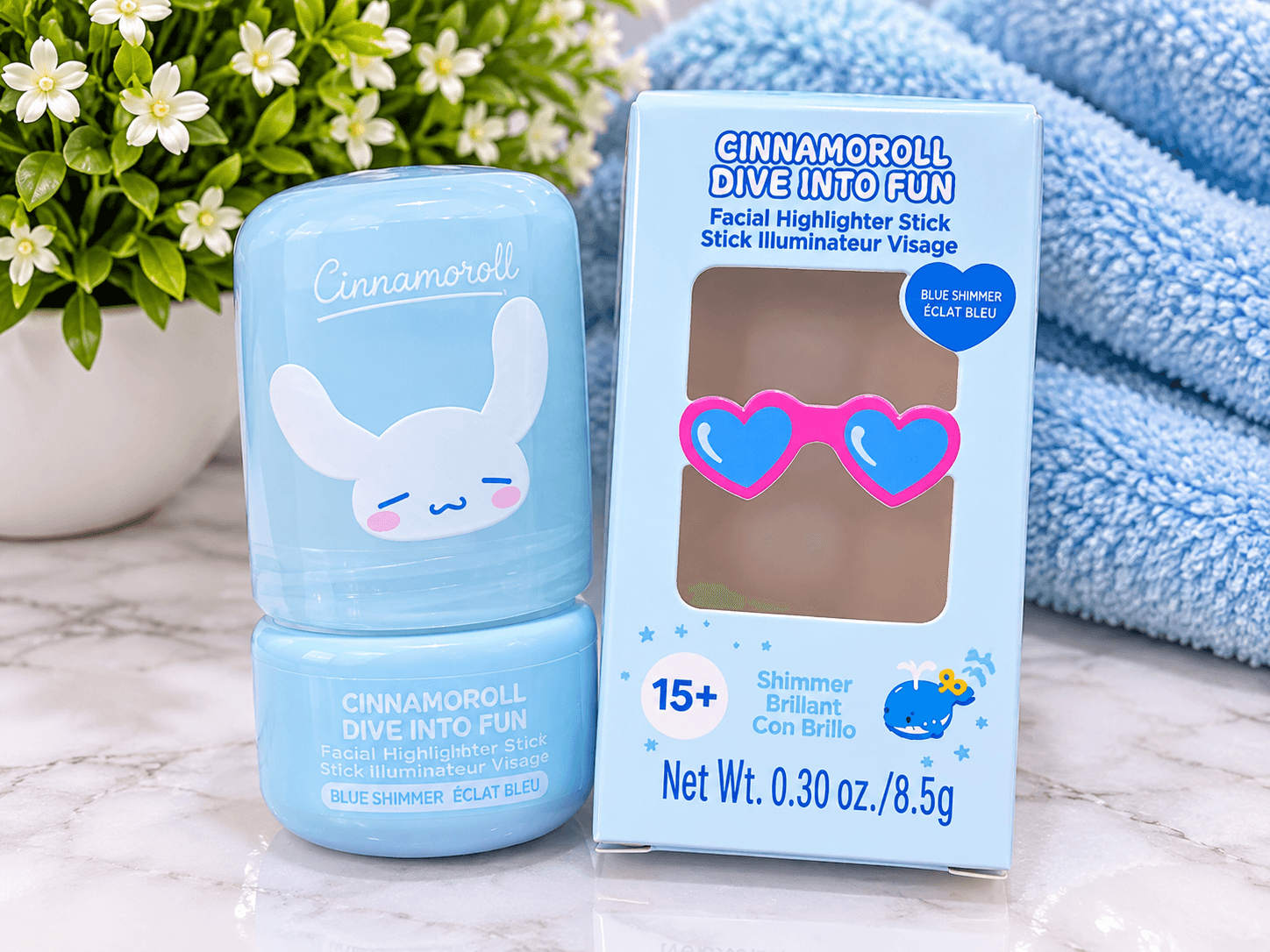 Cinnamoroll Dive Into Fun iluminador facial en barra Blue Shimmer